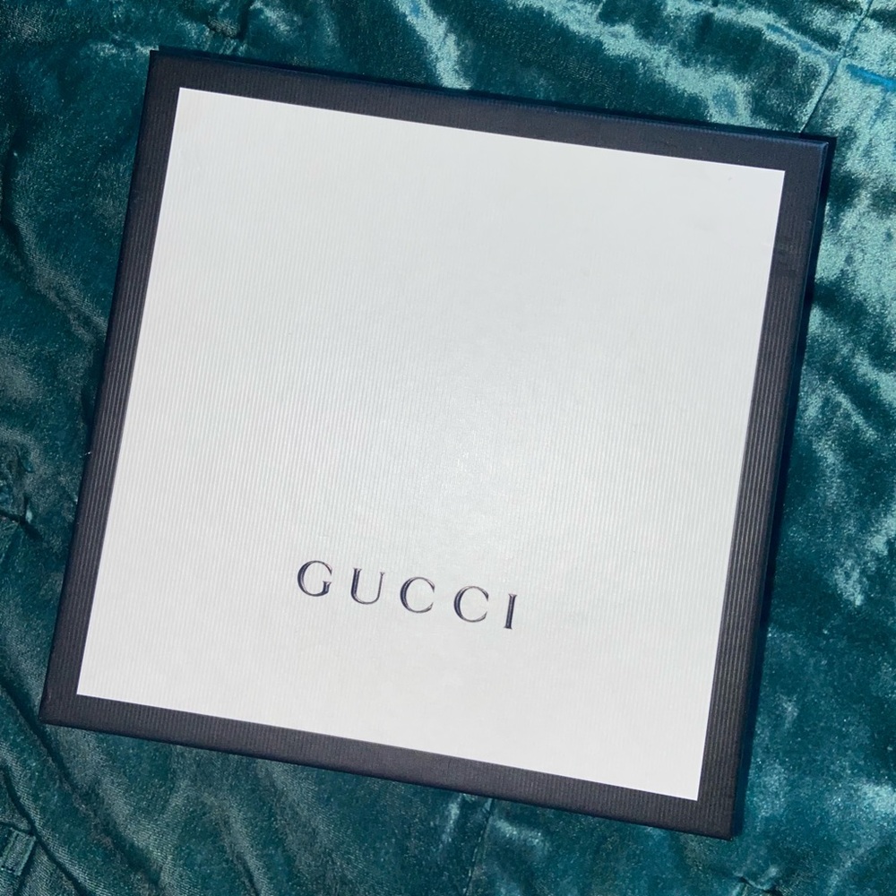 Gucci box